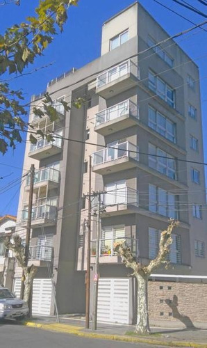 Imagen 1 de 12 de Moderno 2amb Al Frente Con Balcon Y Cochera- Se Acepta Pesos Ó Financiacion Hasta 50%. Oportunidad De Compra!!!