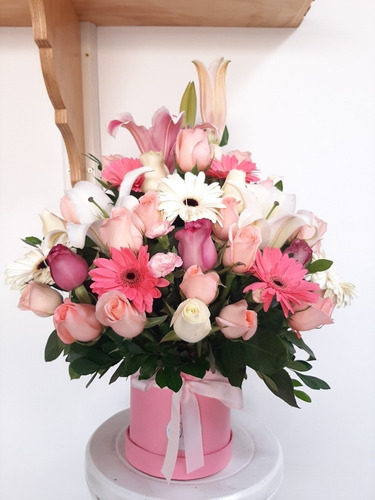 Imagen 1 de 2 de Rosas, Ramos, Arreglos Florales, Flores, Gerberas, Box, Madr
