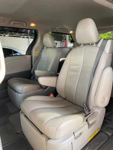 Imagen 8 de 9 de Toyota Sienna