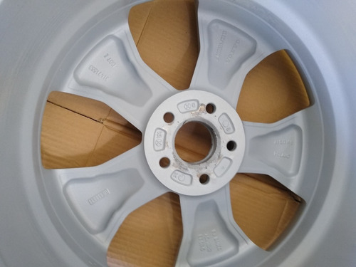 Roda Volvo Xc4 Xc 40 T4 Aro 18 Prata Original M L Rodas