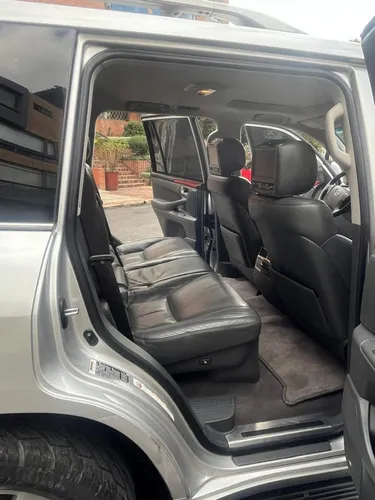 Lexus LX 5.7 570