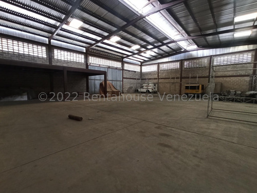 Galpón Nave Industrial Almacén Bodega Comercial En Venta En A Unos Metros De La Avenida Internacional Turmero Maracay Cuenta Con Tanque Subterráneo De Agua Área De Carga Y Almacenamiento Nela 23-139