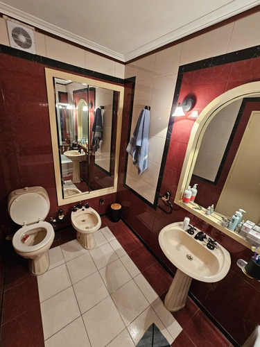 Excelente Departamento 6 Ambientes En Recoleta Con Cochera