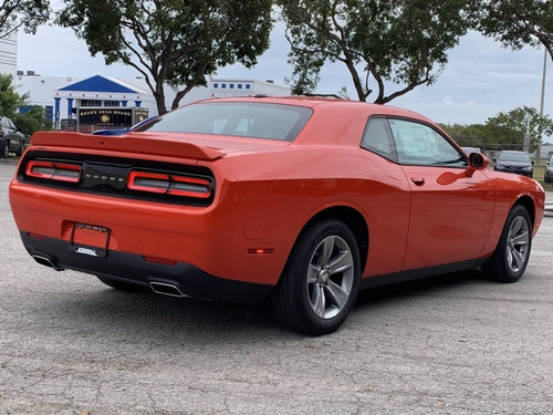 Dodge Challenger Stx