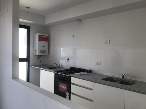 Imagen 4 de 17 de Departamento A Estrenar - La Calabria, San Isidro.