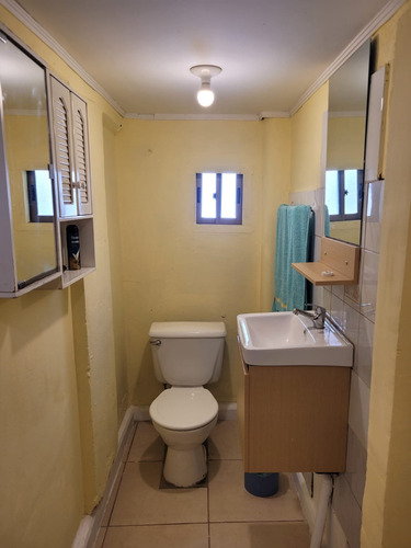 Casa En Venta De 2d- 1b En La Florida