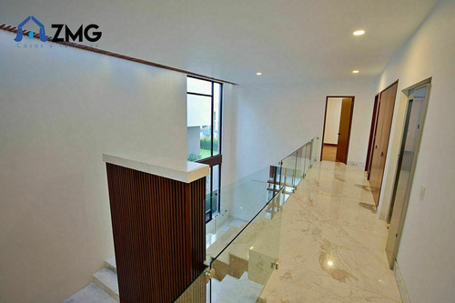 Espectacular Casa En Zona Andares