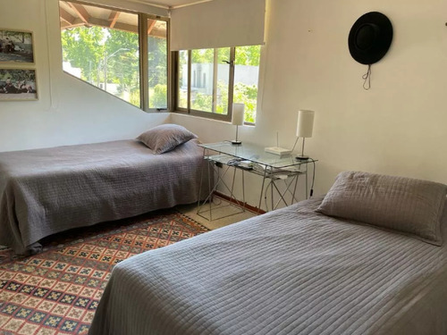 Linda Casa Con Gran Terreno De 900 Mt2/colegio Newland