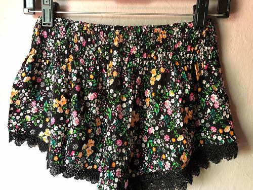 Short Negro De Flores Talla S (chico)