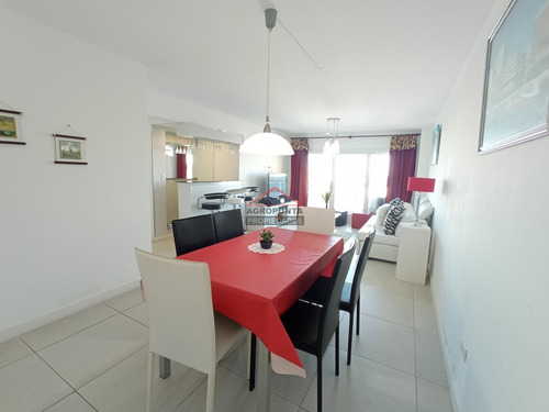 Apartamento En Oportunidad Península, 2 Dormitorios *- Ref: 2941
