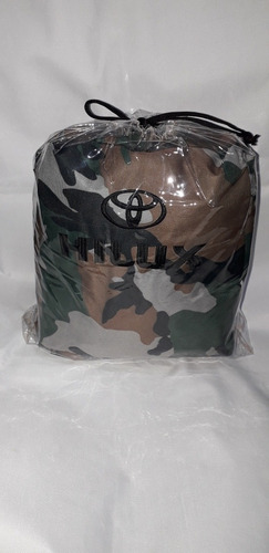 Imagen 8 de 10 de Forros Asientos Impermeable Camuflaje Hilux Kavak Disponible