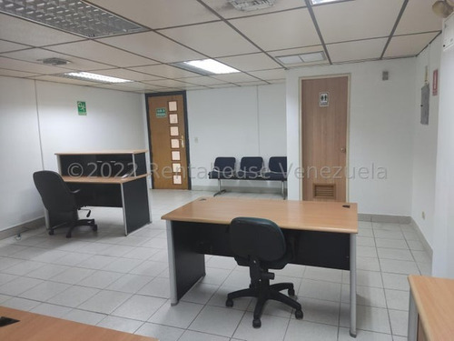 Juan Carlos González. Renta House Carabobo Alquila Oficina Comercial Cc Torre Movilnet Urb. Kerdell Valencia Mls #24-14068 Rah/jcg.