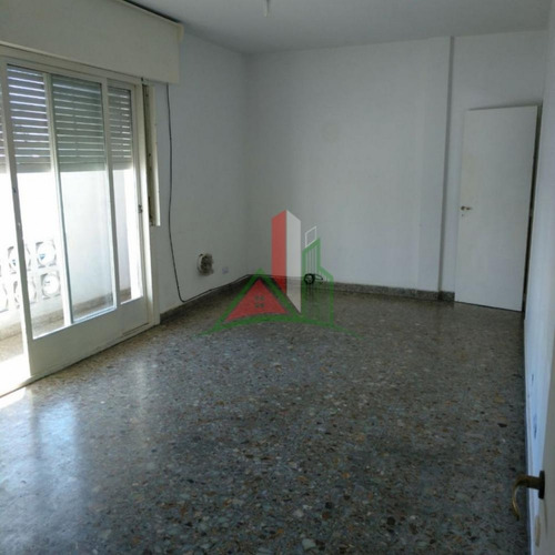 Imagen 3 de 8 de Venta: Depto 3 Ambientes Sobre Calle Jonas Salk Y Ruta 8 - Loma Hermosa
