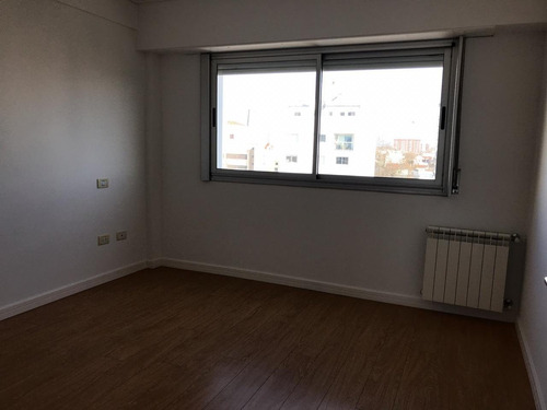 Imagen 16 de 20 de Semipiso De 3 Ambientes Con Cochera En La Rioja Y Garay
