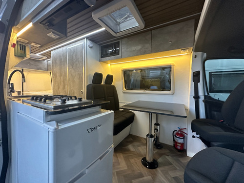 Equipamiento Fabricación Motorhome Camper Casa Rodante