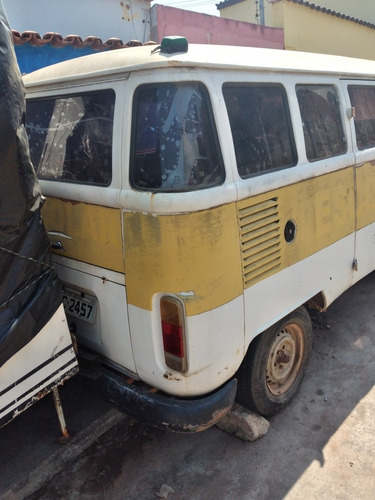 Imagem 1 de 4 de Kombi A Ver Com O Vendedor