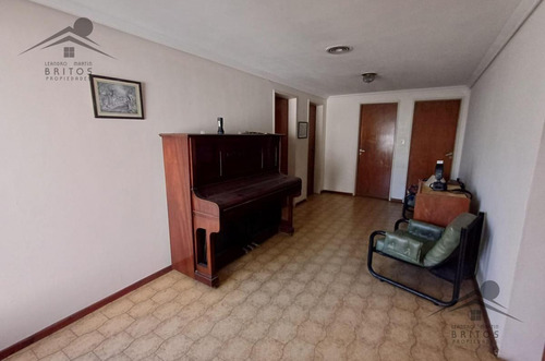 Venta De Imponente Y Solido Chalet En El Centro De Ramos Mejía!
