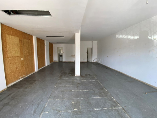 Imagen 2 de 11 de Venta De Local 66 M2 Sobra Av Italia Y 24 Cocheras