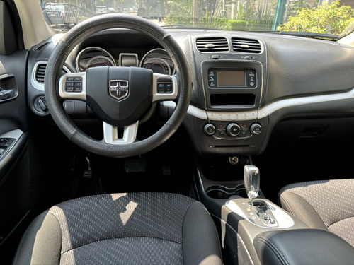 Dodge Journey 2.4 Se 7 Pasajeros At