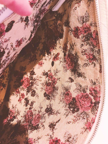 Sobre Cartera Color Crema Helicia