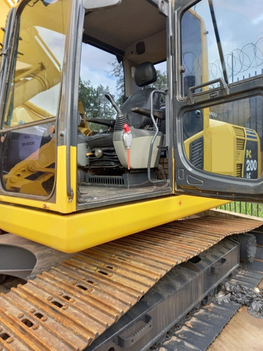 Excavadora Komatsu Pc200 2016