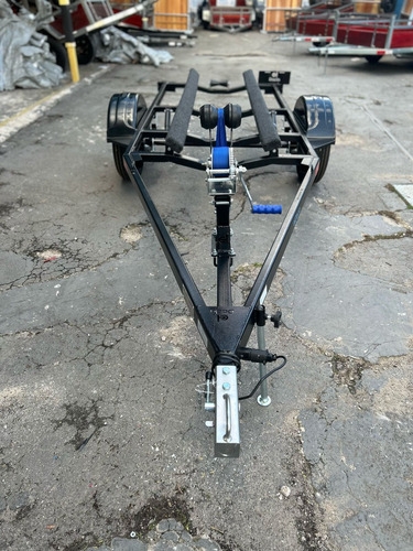 Reboque Para Jetski Com Pneus Novos Modelo Atual No Mercado