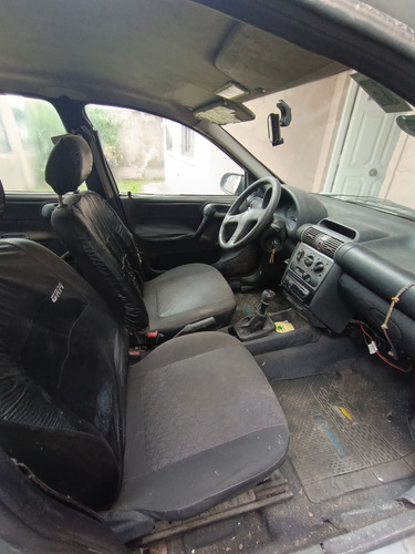 Chevrolet Corsa Classic 1.6 Gl Aa Dh