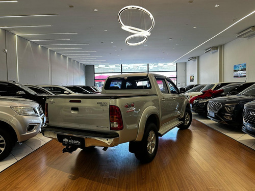 Toyota Hilux CD SRV D4-D 4x4 3.0 TDI Diesel Aut