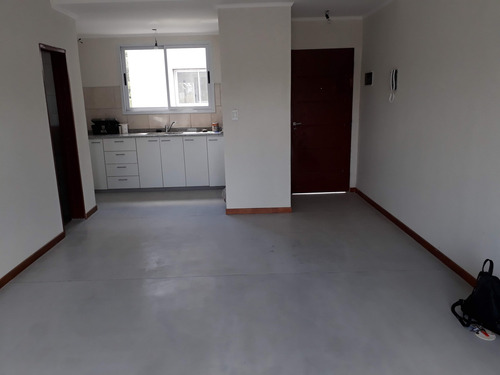 Imagen 4 de 13 de Departamento Duplex En Venta En Chascomus, Calle Obligado
