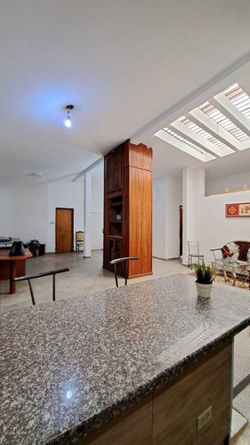Imagen 11 de 17 de Se Vende Casa Urb. Juanico