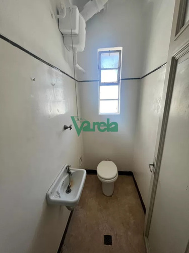 Venta Apartamento Centro De Estilo. Tres Dormitorios.