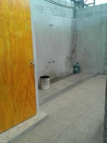 Imagen 3 de 4 de Venta De Galpón En Caamaño - Villa Rosa - Pilar
