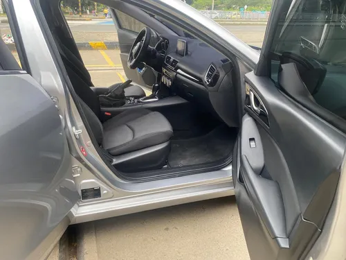 Mazda 3 2.0 Touring At