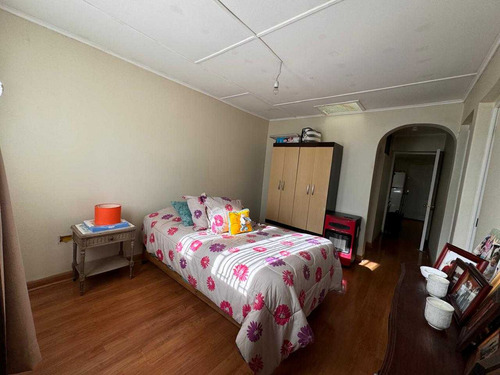Excelente Casa Remodelada (73761)