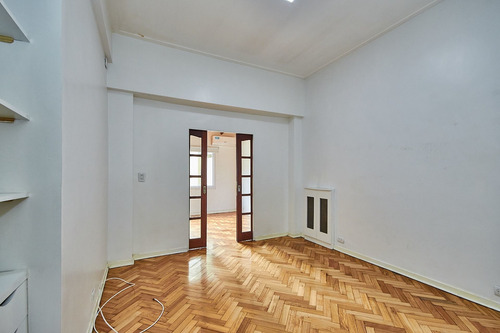 Imagen 3 de 30 de Departamento 4 Ambientes Venta Almagro Remodelado