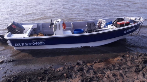 Imagen 1 de 3 de Traker Pescador Tohatsu 40 Hp Comando A Distancia -trailer -