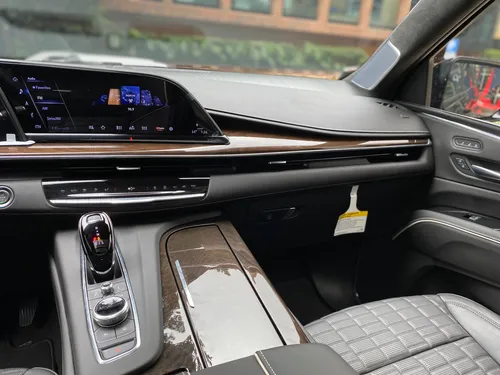 Cadillac Escalade 600d