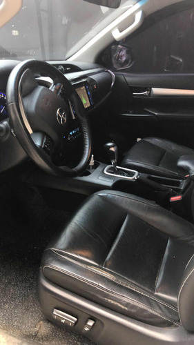 Imagen 5 de 6 de Toyota Hilux Full Extras Srv 3.0