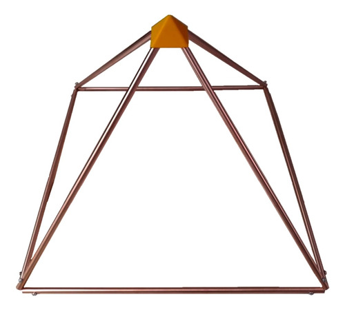 Piramide De Cobre (43 Cm De Altura Por 67,5 Cm De Base)