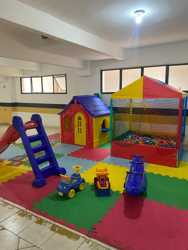 Apartamento 2 Dormitórios (1 Suíte) Em Ótima Localização!