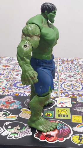 Figura Articulada Increible Hulk De 26 Cm (Usado)