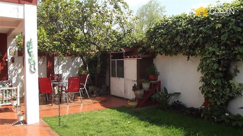 Casa En Venta De 4 Dormitorios En La Reina