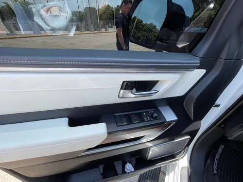 Toyota Sequoia 3.5 V6 Capstone