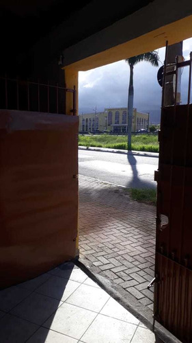 Imagem 5 de 14 de Vendo Casa Em Bairro De Ocian Em Praia Grande -sp