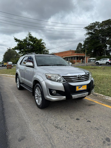 Toyota Hilux SW4 2.7 SR 4X2 16V FLEX 4P AUTOMÁTICO