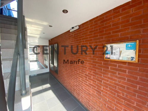 Imagen 2 de 30 de Venta Departamento Pb 2 Ambientes Con Patio - Villa Luro