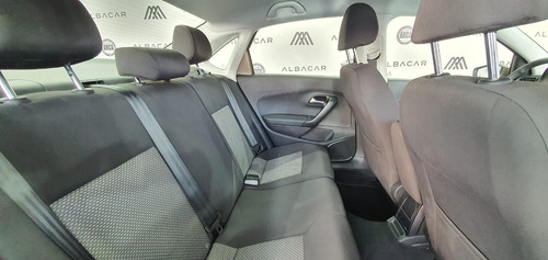 Imagen 12 de 15 de Volkswagen Vento 2020 1.6 Comfortline Mt