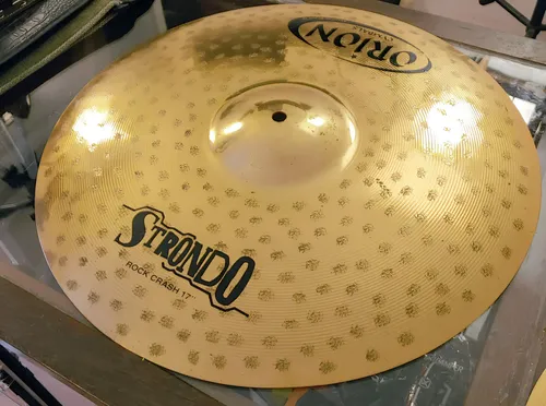 Orion Strondo Rock Crash 17 | MercadoLivre