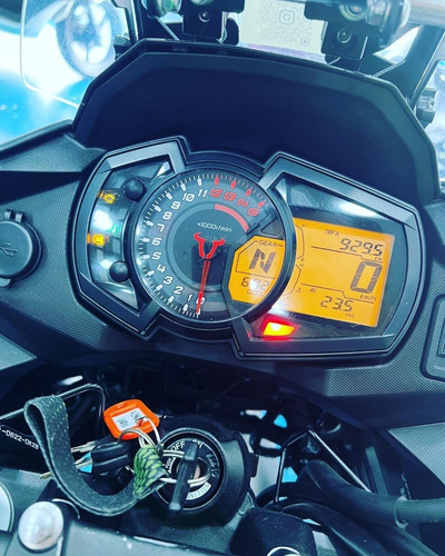 Imagen 5 de 18 de Kawasaki Versys 300 Abs