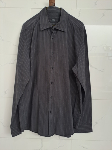 Camisa Hugo Boss Xl Hombro 51cm Axilas 61 Cm Super Precio 